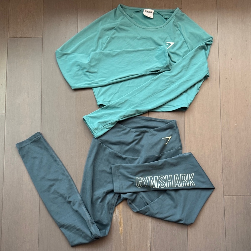 Gymshark Workout Set Long Sleeve Crop Top & Leggings Teal Size S
